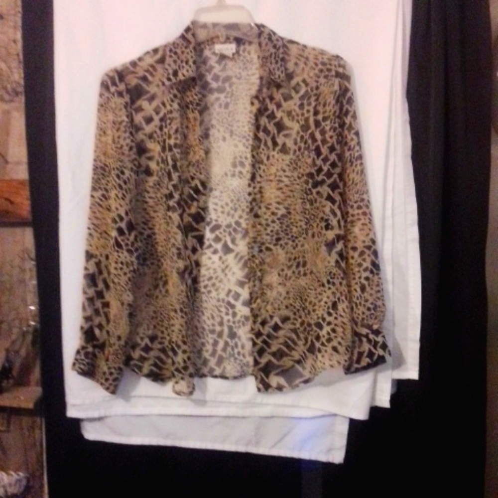 Button up ladies blouse